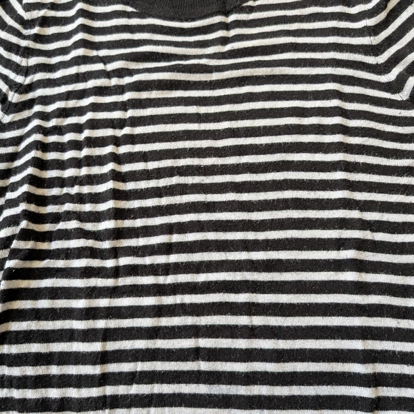 H&M Ladies Nautical Lightweight Knit Long Sleeve Striped Black WhiteSweater Sz M - Picture 3 of 10